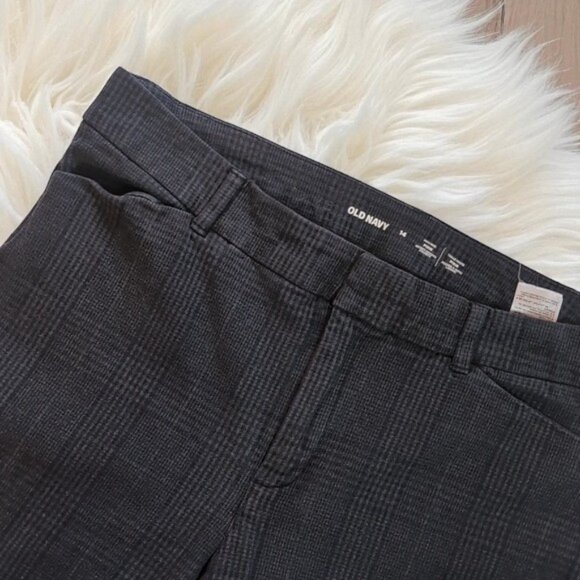 Old Navy Plaid Ankle Length Pants - Picture 2 of 4